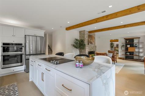 13710 41st Avenue NE Seattle WA 98125