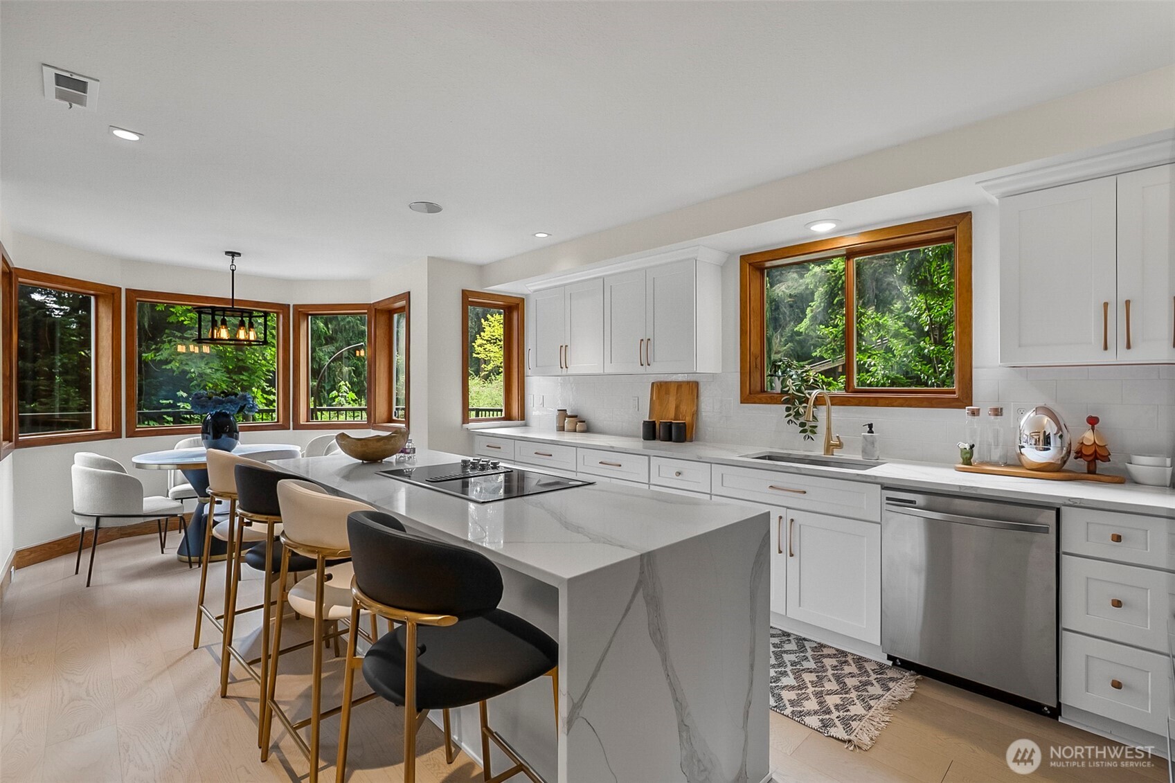 13710 41st Avenue NE Seattle WA 98125