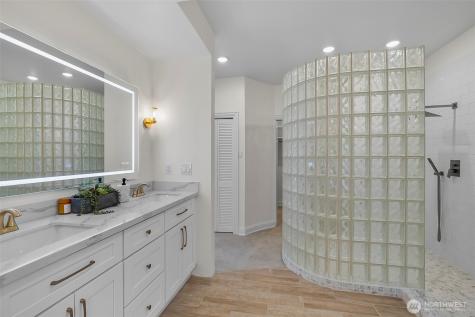 13710 41st Avenue NE Seattle WA 98125