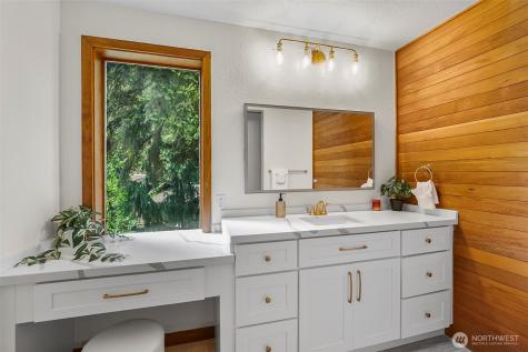 13710 41st Avenue NE Seattle WA 98125