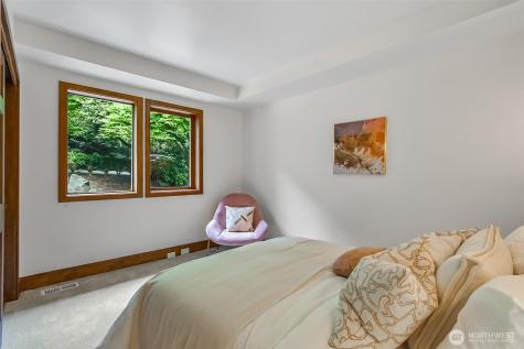 13710 41st Avenue NE Seattle WA 98125