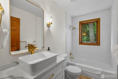 13710 41st Avenue NE Seattle WA 98125
