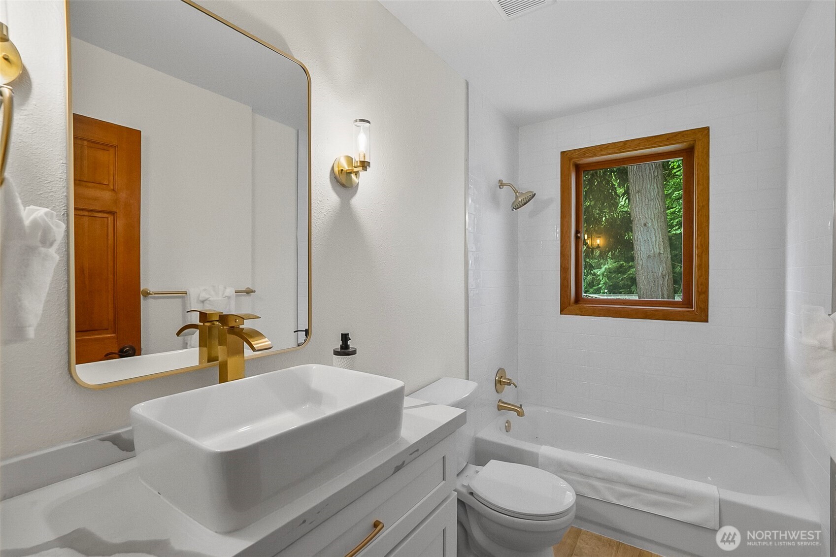 13710 41st Avenue NE Seattle WA 98125