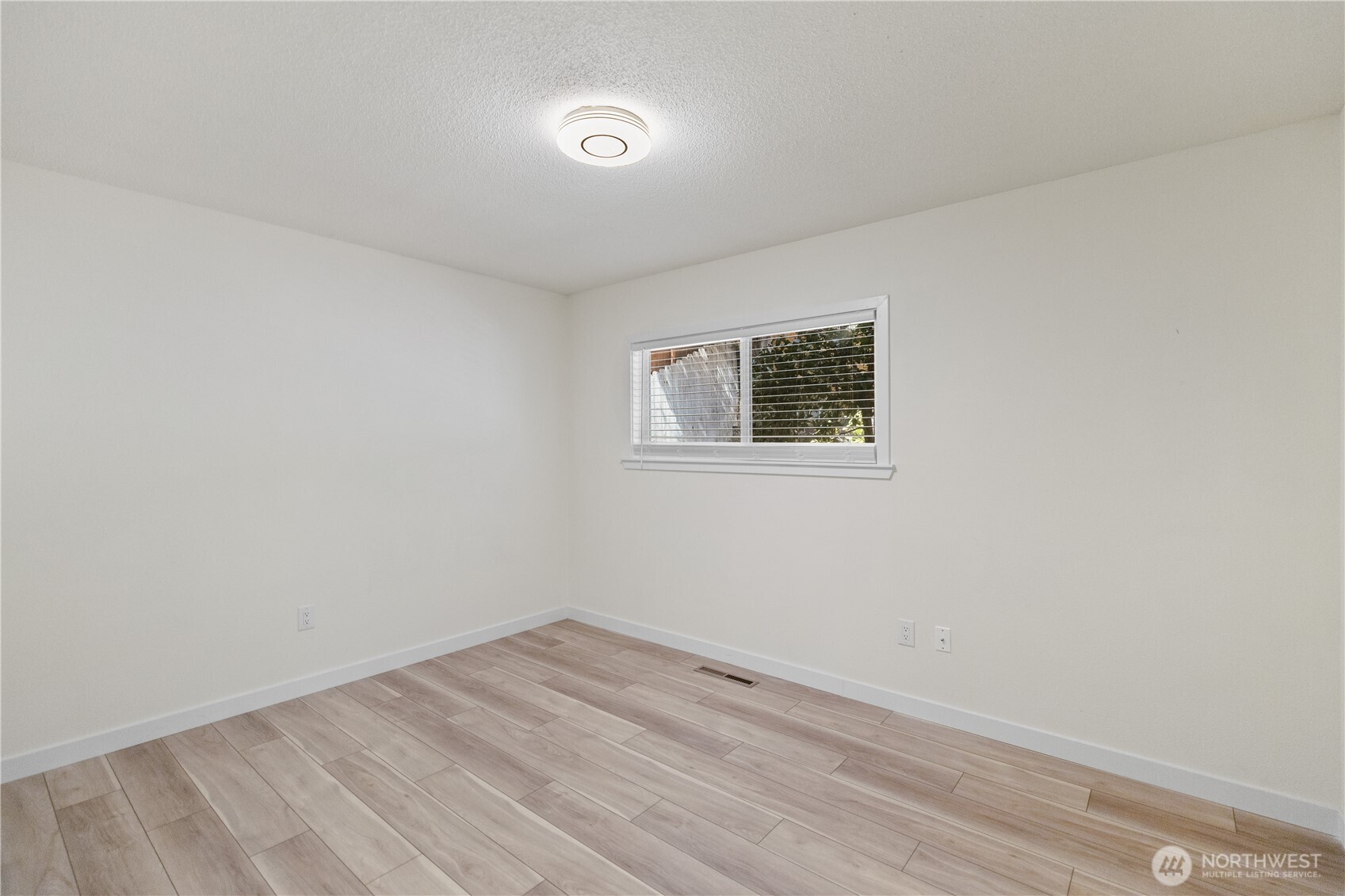 10105 114th Street SW Lakewood WA 98498