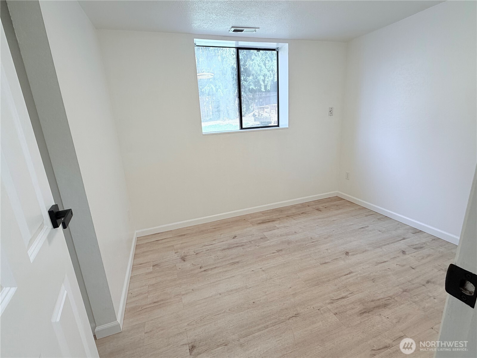 904 N Waugh Road Mount Vernon WA 98273