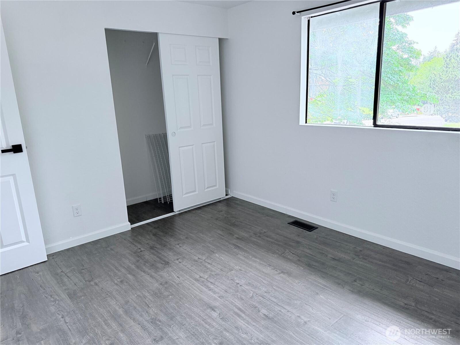 904 N Waugh Road Mount Vernon WA 98273