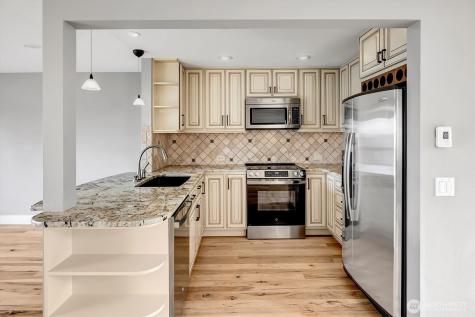 6527 106th Avenue NE Kirkland WA 98033