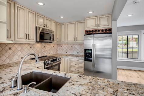 6527 106th Avenue NE Kirkland WA 98033
