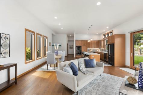 2181 Mariner Beach Drive Oak Harbor WA 98277