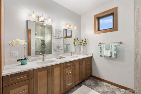 2181 Mariner Beach Drive Oak Harbor WA 98277