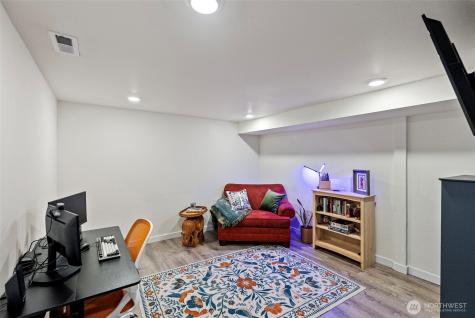 405 South Street Port Orchard WA 98366