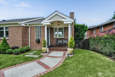 5939 36th Avenue SW Seattle WA 98126