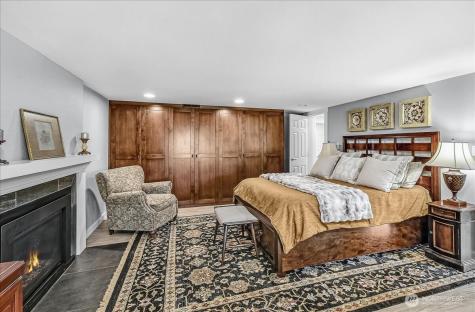 5939 36th Avenue SW Seattle WA 98126