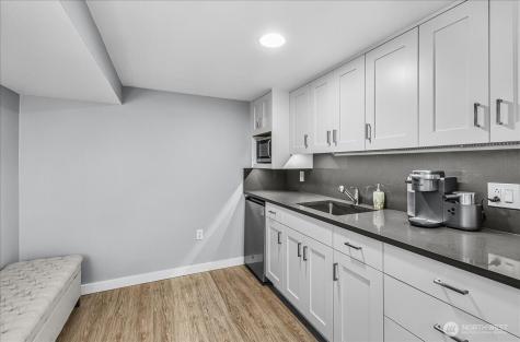 5939 36th Avenue SW Seattle WA 98126
