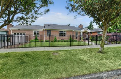 5939 36th Avenue SW Seattle WA 98126
