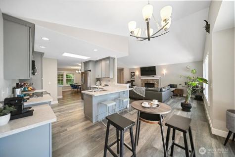 1069 NW Luoto Court Poulsbo WA 98370