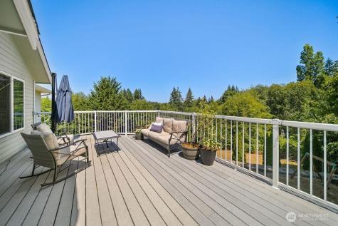 1069 NW Luoto Court Poulsbo WA 98370