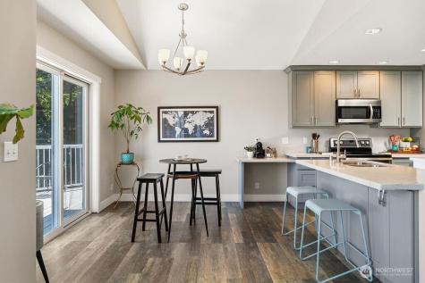 1069 NW Luoto Court Poulsbo WA 98370