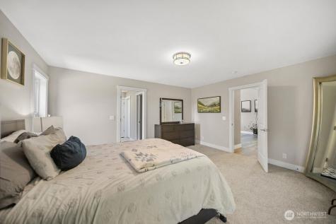 1069 NW Luoto Court Poulsbo WA 98370