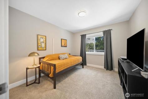 1069 NW Luoto Court Poulsbo WA 98370