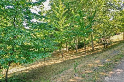 1069 NW Luoto Court Poulsbo WA 98370