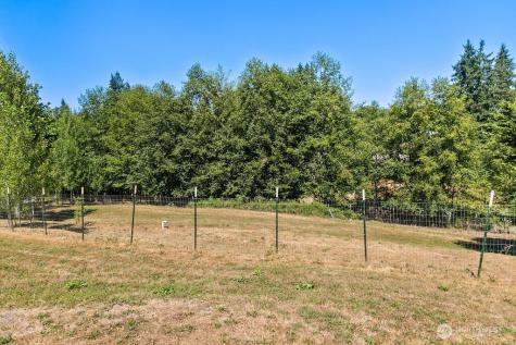 1069 NW Luoto Court Poulsbo WA 98370