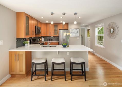 7538 23rd Avenue NE Seattle WA 98115