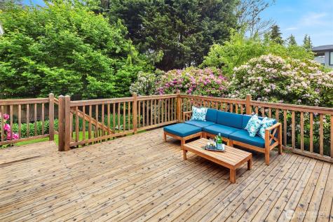 7538 23rd Avenue NE Seattle WA 98115