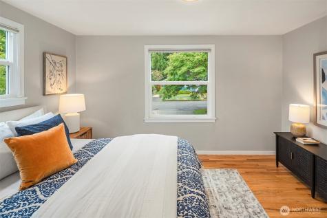 7538 23rd Avenue NE Seattle WA 98115