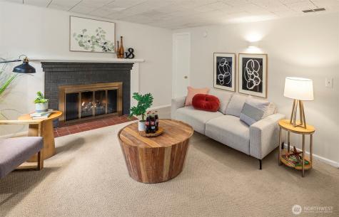 7538 23rd Avenue NE Seattle WA 98115