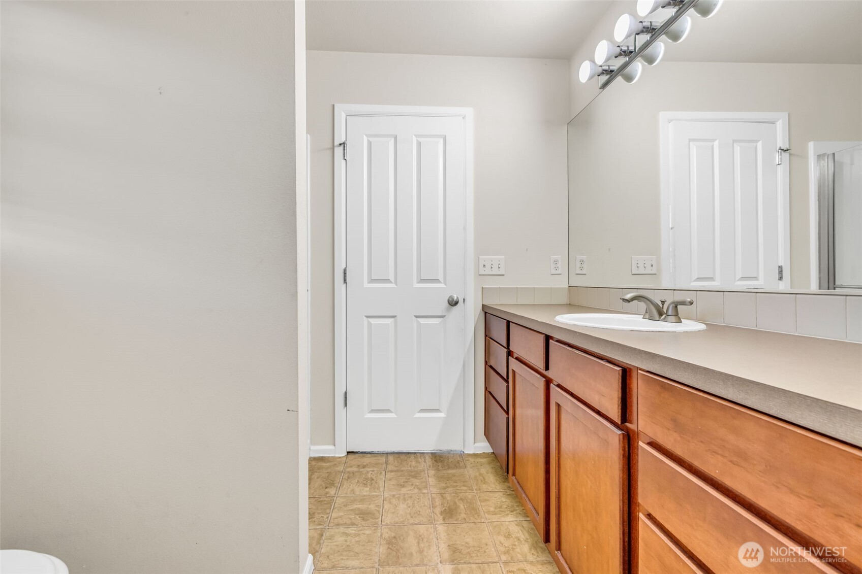6048 Park Street E Fife WA 98424