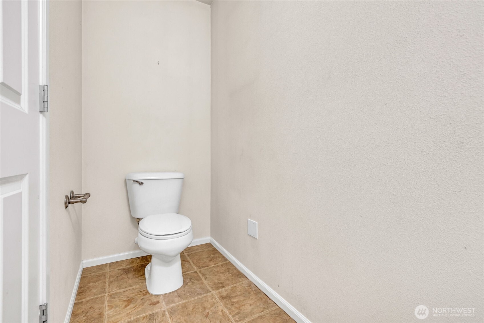 6048 Park Street E Fife WA 98424