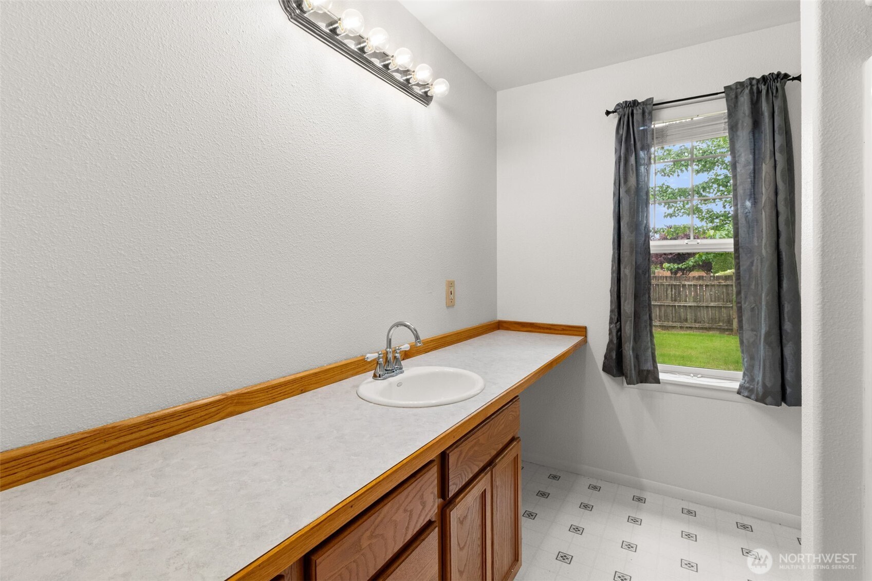 9519 185th Avenue SW Rochester WA 98579