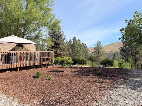 32765 Rays Place N Davenport WA 99122