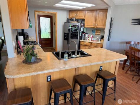 32765 Rays Place N Davenport WA 99122