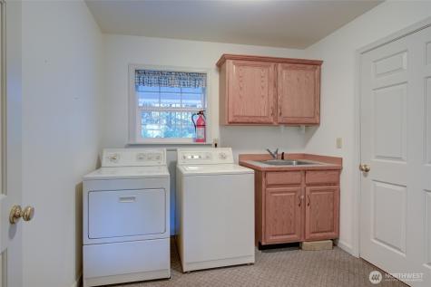 646 Woodland Loop NE Ocean Shores WA 98569