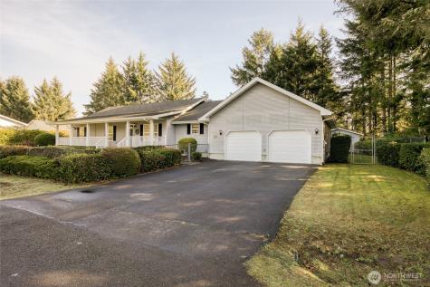 646 Woodland Loop NE Ocean Shores WA 98569