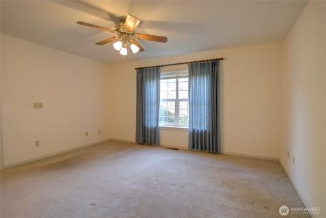 646 Woodland Loop NE Ocean Shores WA 98569