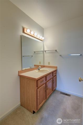 646 Woodland Loop NE Ocean Shores WA 98569