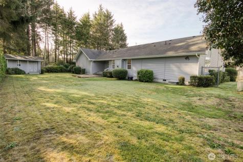 646 Woodland Loop NE Ocean Shores WA 98569