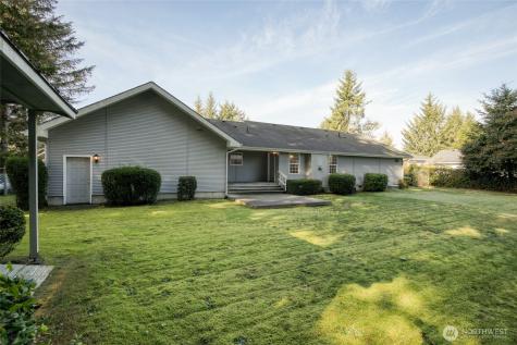 646 Woodland Loop NE Ocean Shores WA 98569