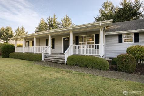 646 Woodland Loop NE Ocean Shores WA 98569