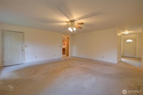 646 Woodland Loop NE Ocean Shores WA 98569