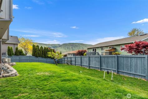 712 Lexington Place East Wenatchee WA 98802