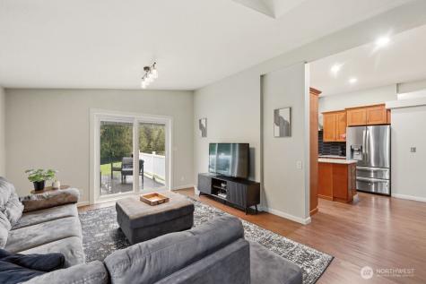 6033 181st Avenue SE Snohomish WA 98290