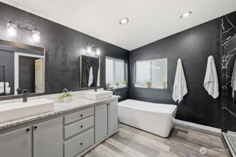 6033 181st Avenue SE Snohomish WA 98290
