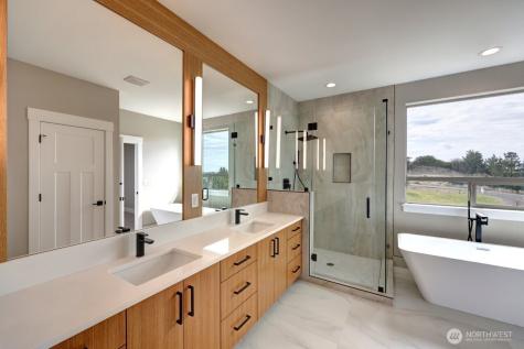 33509 J Place NW Ocean Park WA 98640