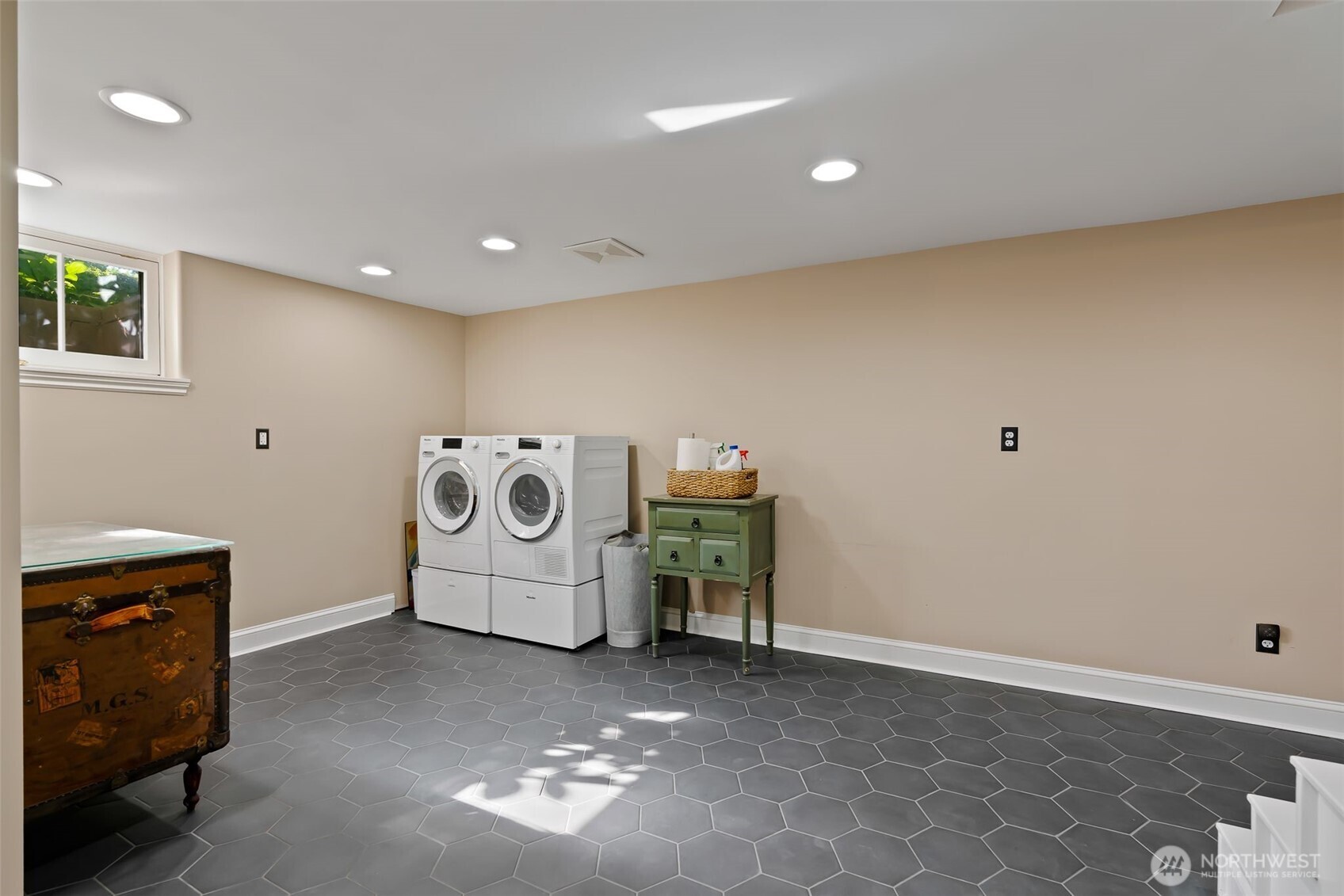 1909 W Chestnut Avenue Yakima WA 98092