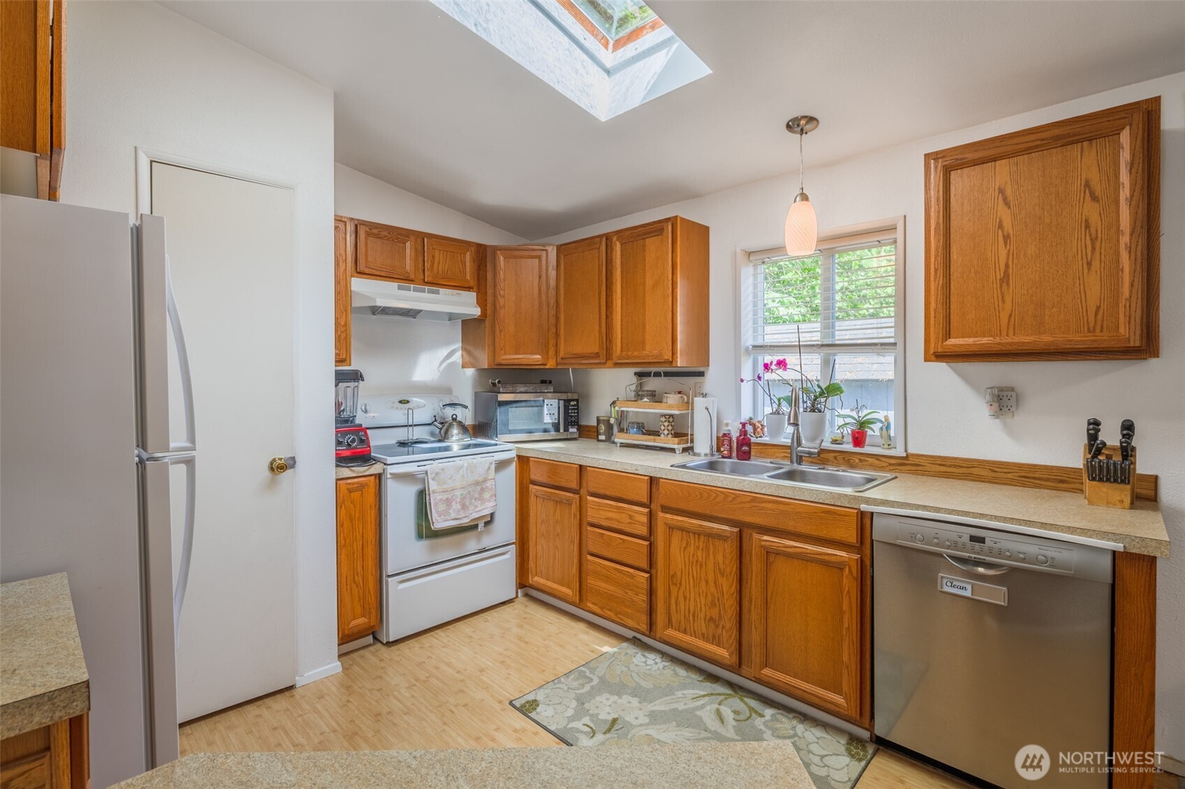 28454 SE 168th Avenue Kent WA 98042