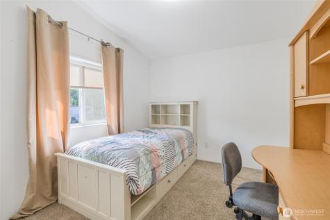 28454 SE 168th Avenue Kent WA 98042